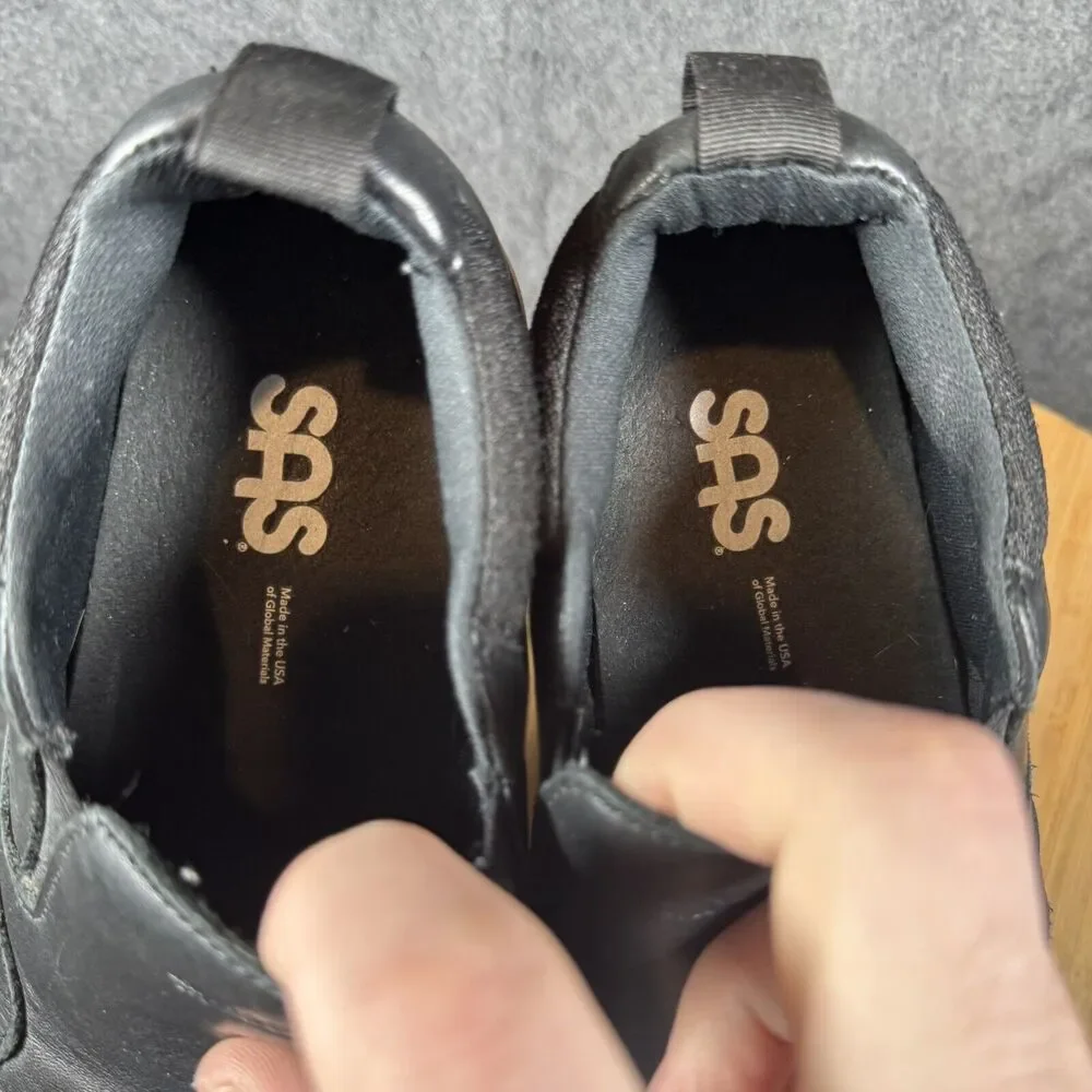 S SAS Scramble Women’s Size 7.5 M‎ Black Slip On Sneaker Wide Toe Box